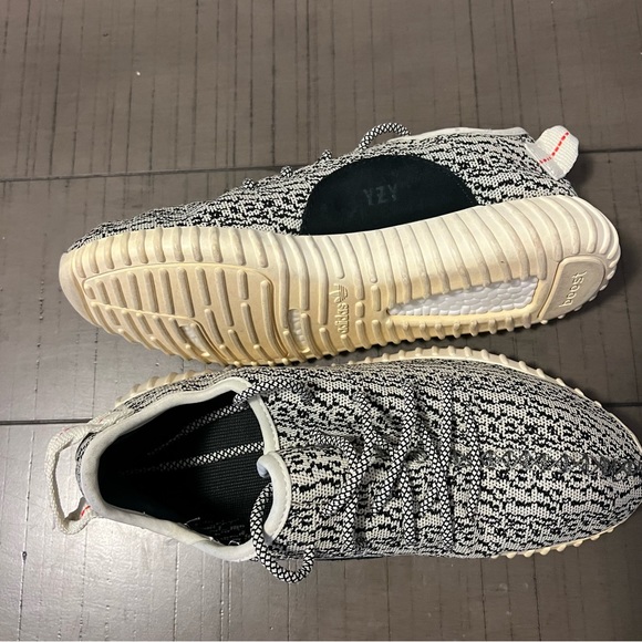 Adidas “YEEZY” BOOST 350 "TURTLE DOVE" sneakers (not authentic) men sz 8 - Picture 7 of 12